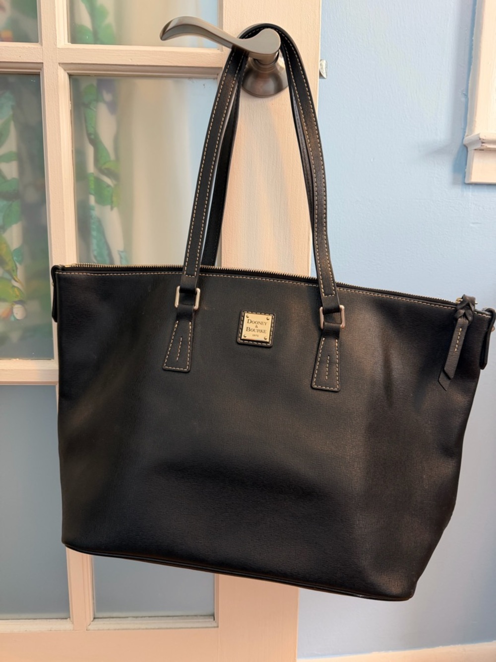 Vintage Dooney & Bourke Black Pebble Grain Leather Tote